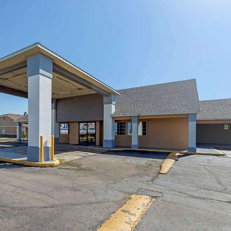 Econo Lodge Pryor Creek Экстерьер фото