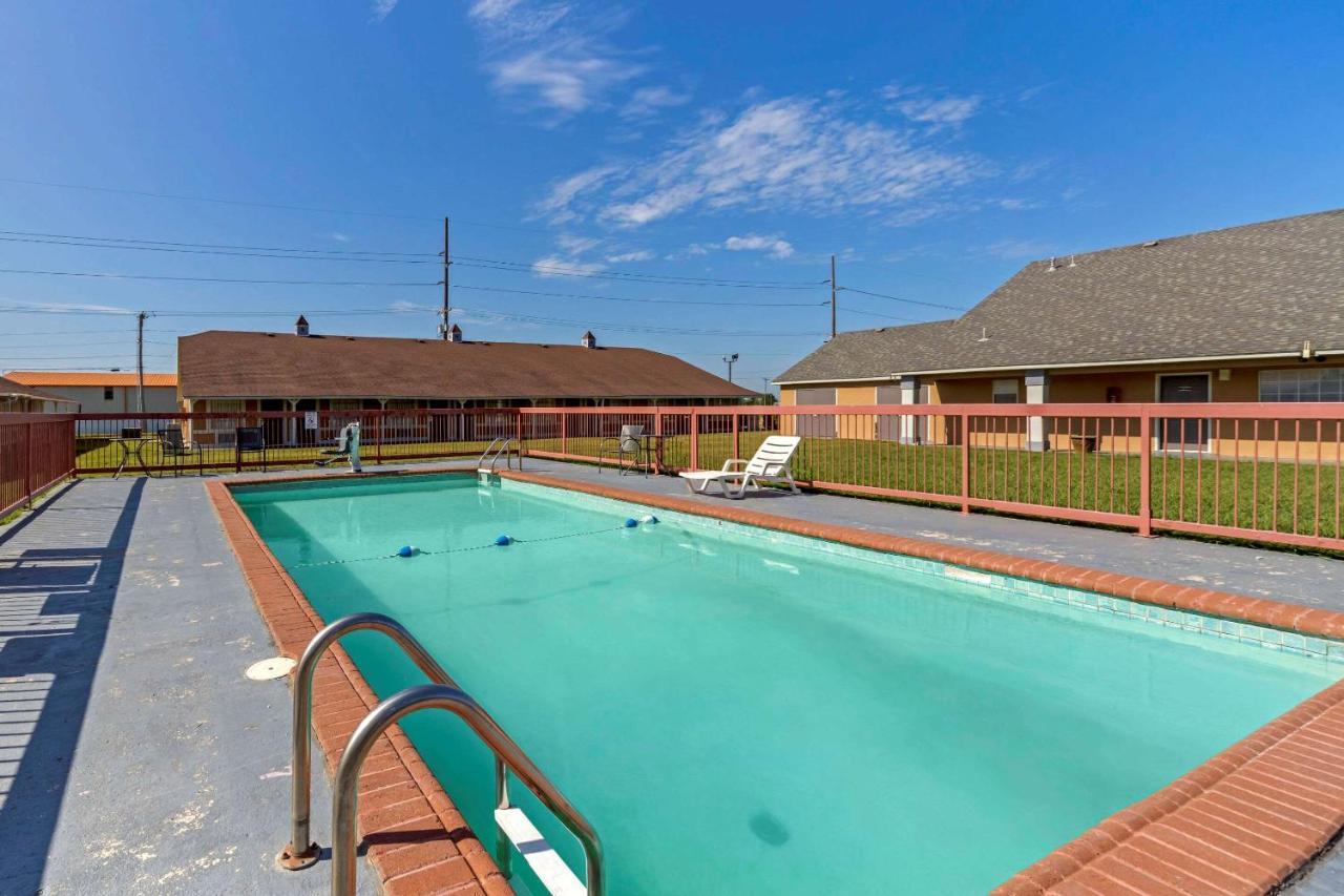 Econo Lodge Pryor Creek Экстерьер фото