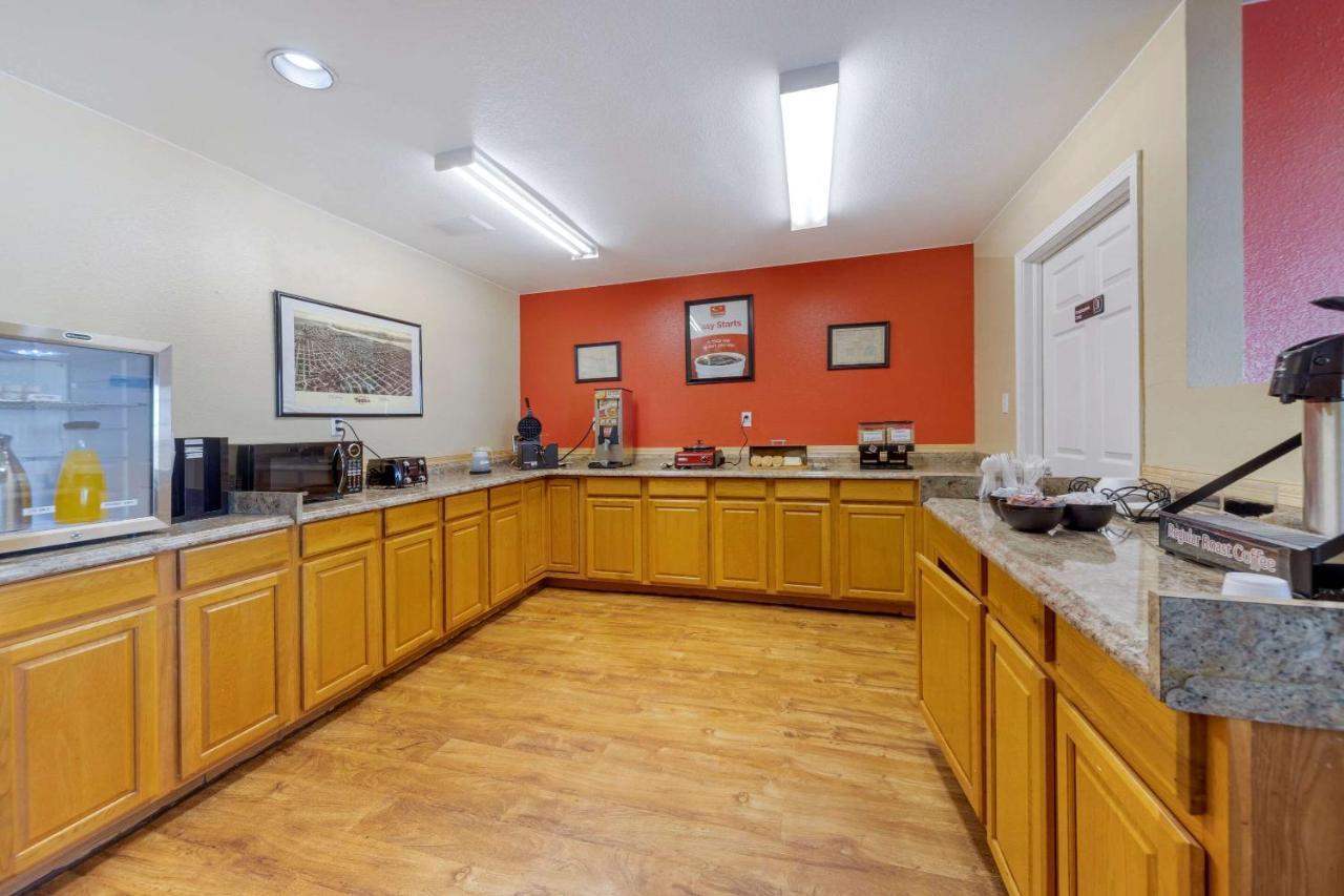 Econo Lodge Pryor Creek Экстерьер фото