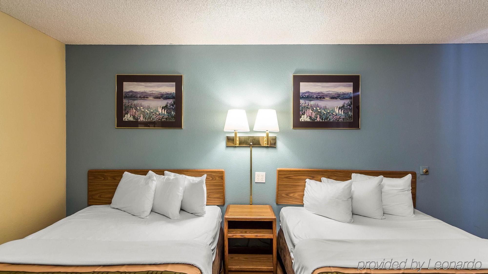 Econo Lodge Pryor Creek Экстерьер фото