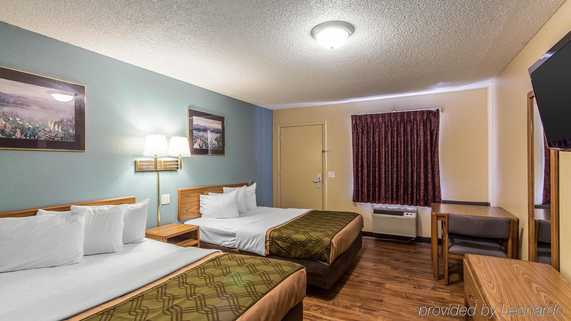 Econo Lodge Pryor Creek Экстерьер фото
