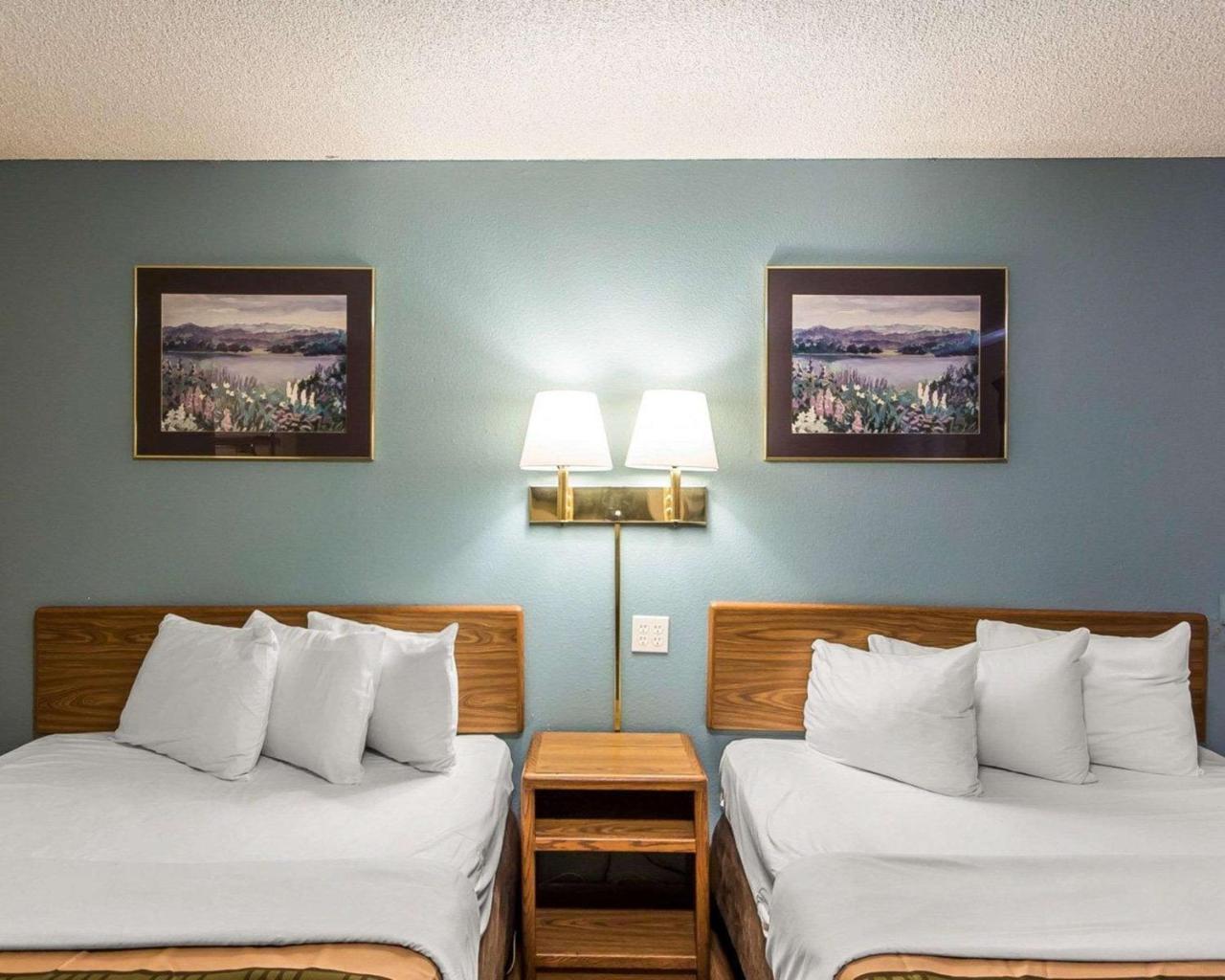 Econo Lodge Pryor Creek Экстерьер фото